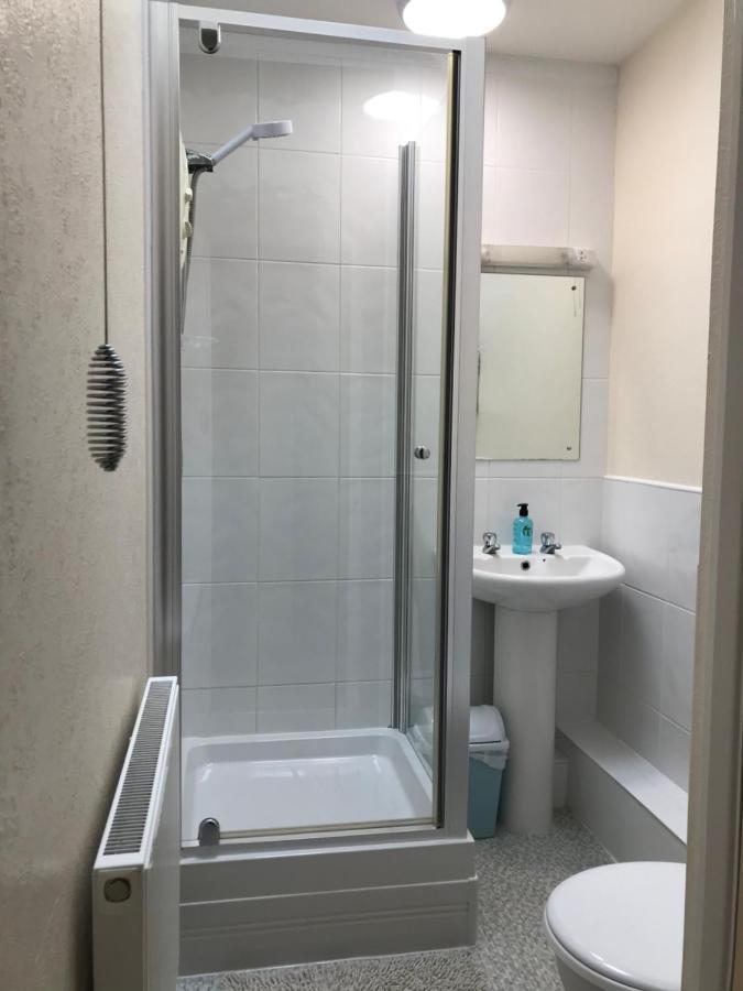 Brialene Holiday Flats Скарбъро Екстериор снимка