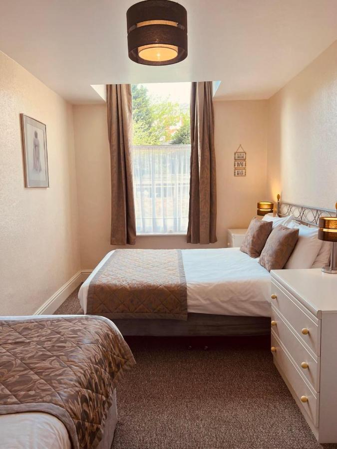 Brialene Holiday Flats Скарбъро Екстериор снимка