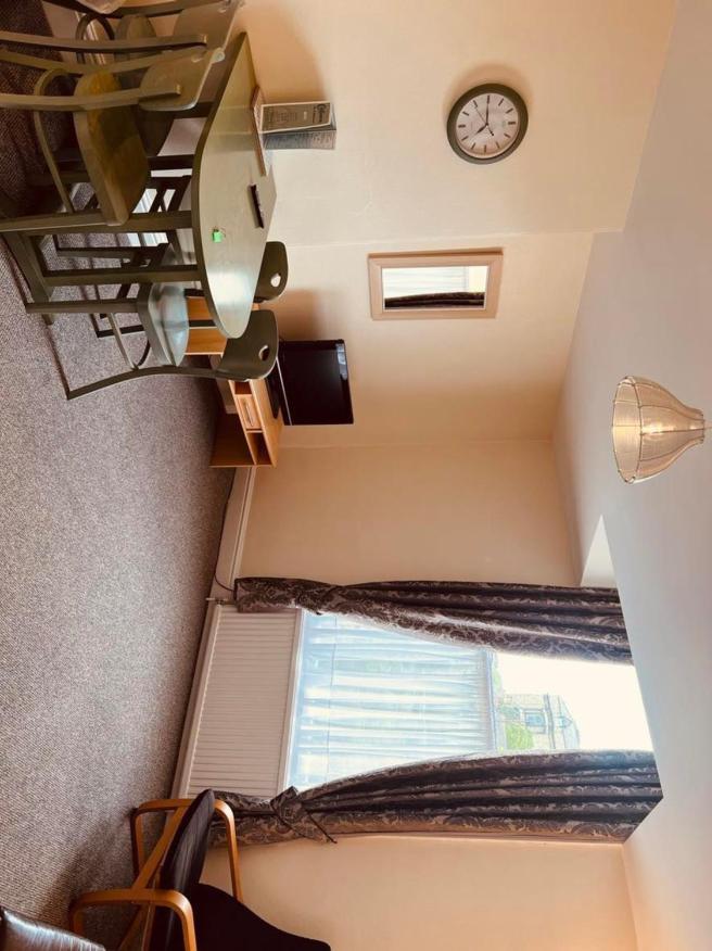 Brialene Holiday Flats Скарбъро Екстериор снимка